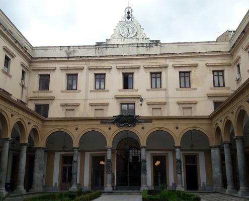Light 0002 Chiostro univ. Palermo